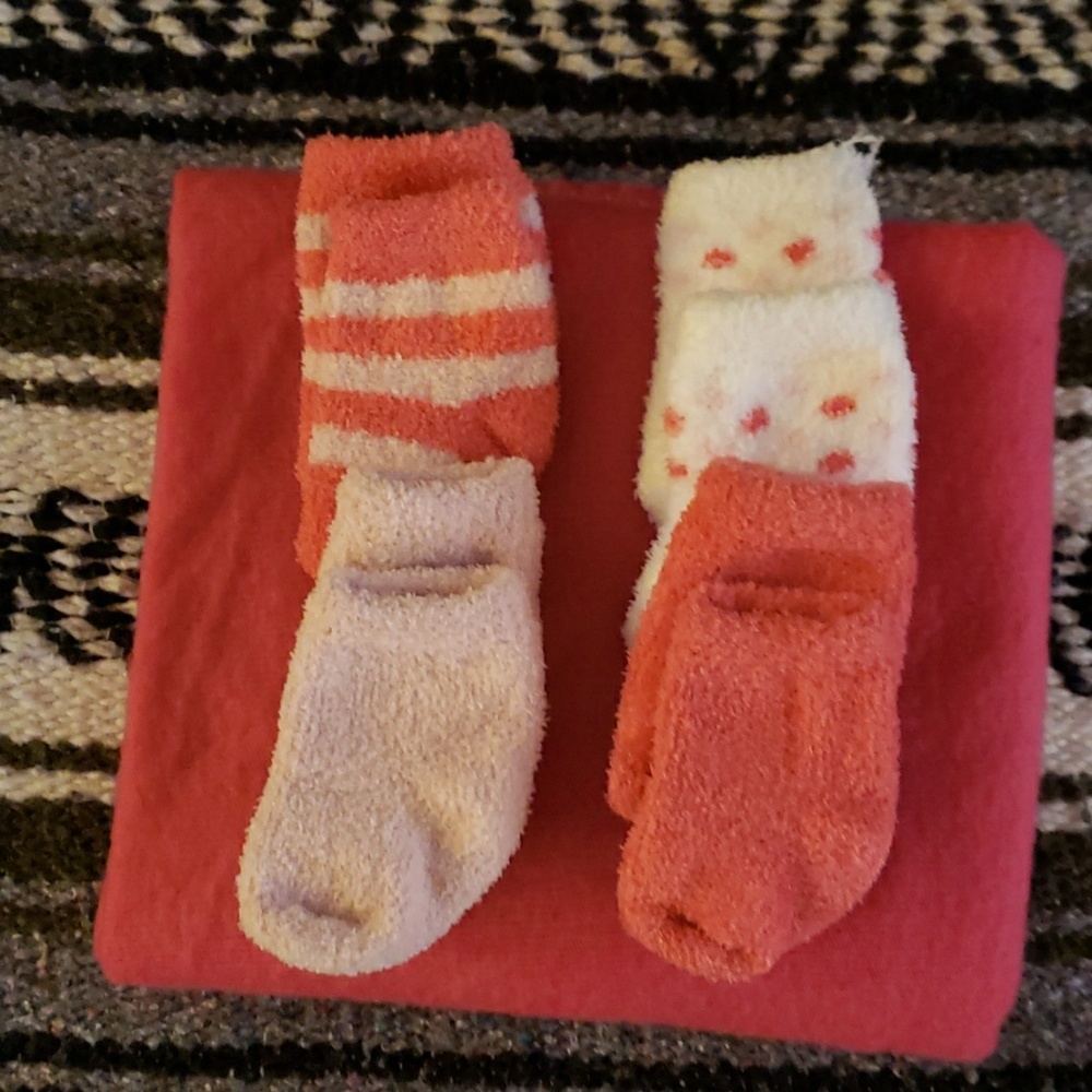 Recieving blanket and 4 pairs of socks